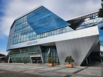  width: 100%; height : 150px