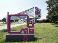  width: 100%; height : 150px